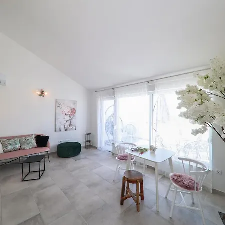 Fiorino Apartment *